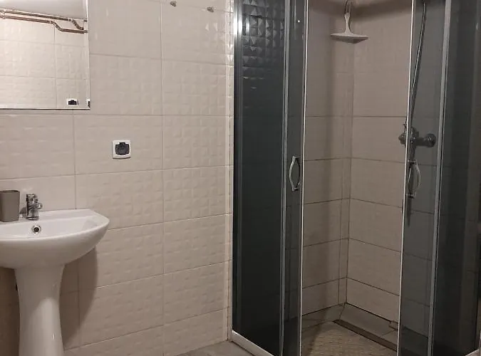 فندق مبيت وإفطار Dom Pod Mareszka Bartne