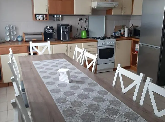 Dom Pod Mareszka فندق مبيت وإفطار *